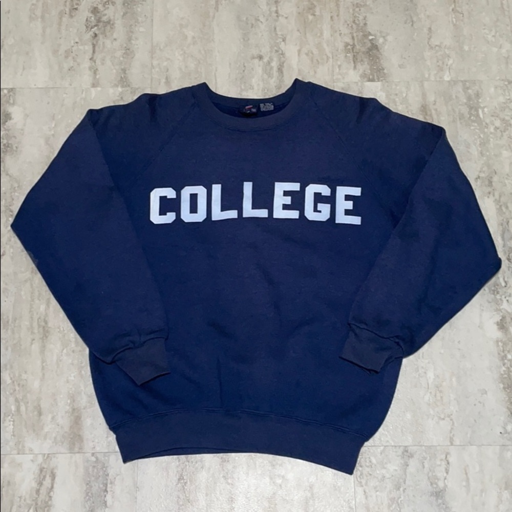 College crew neck